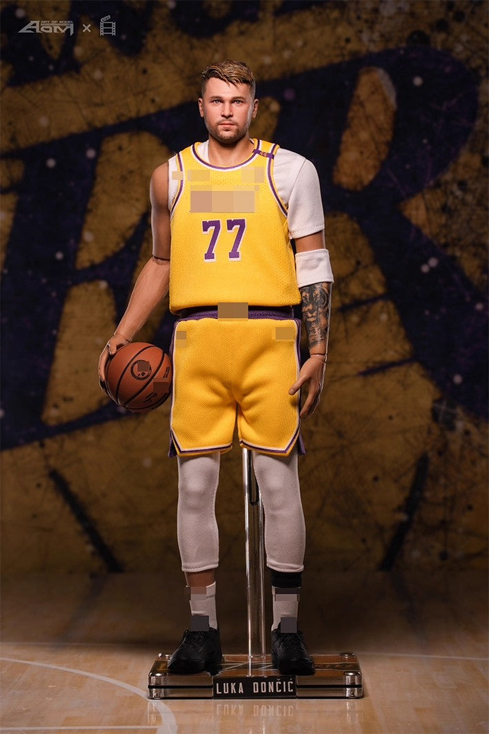AOM 1/6 Lakers/Mavericks Luka Doncic action figure